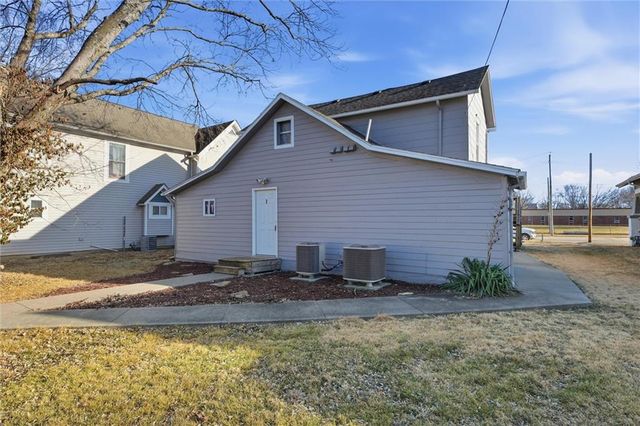 414 Brown Avenue, Osawatomie, KS 66064