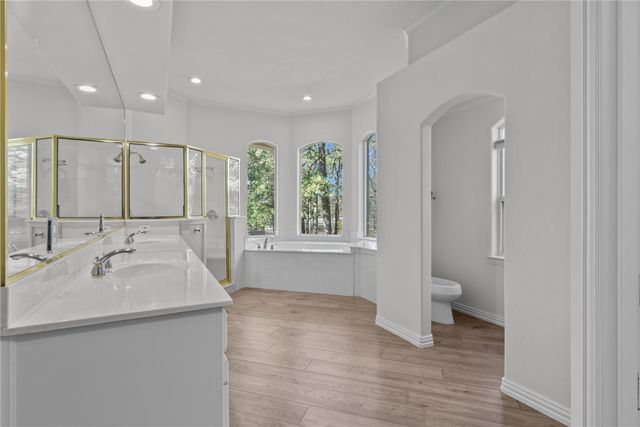 10984 Stagecoach Pass, Pilot Point, TX 76258