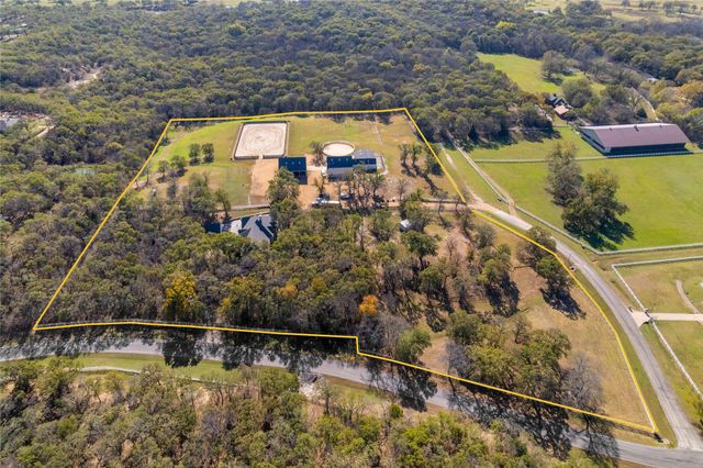 10984 Stagecoach Pass, Pilot Point, TX 76258