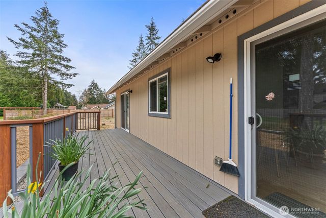 5016 E Brockdale Road, Shelton, WA 98584