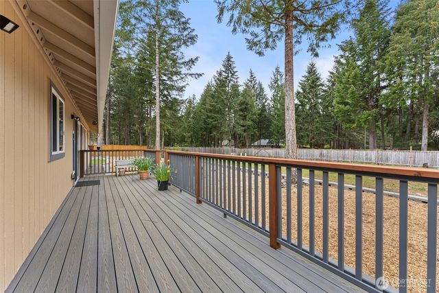 5016 E Brockdale Road, Shelton, WA 98584