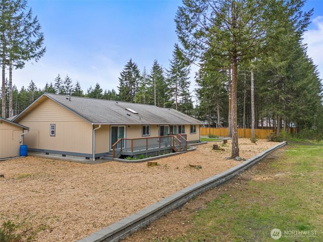 5016 E Brockdale Road, Shelton, WA 98584
