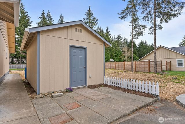5016 E Brockdale Road, Shelton, WA 98584