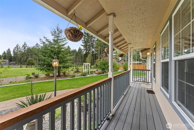 5016 E Brockdale Road, Shelton, WA 98584