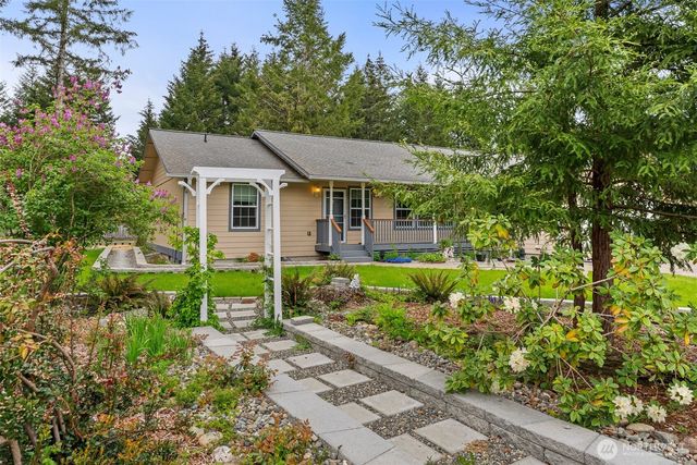 5016 E Brockdale Road, Shelton, WA 98584