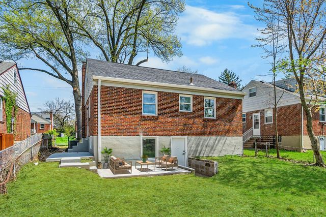 6047 Yosemite Drive, Golf Manor, OH 45237