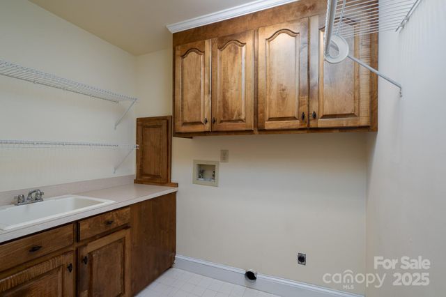 4672 Snow Drive, Harrisburg, NC 28075