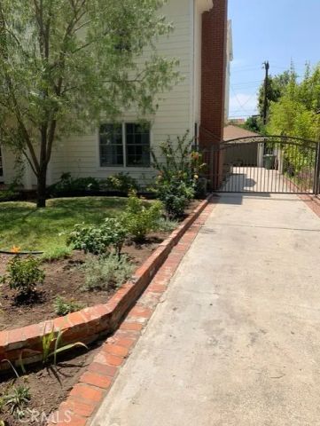 10536 Woodbridge, Toluca Lake, CA 91602