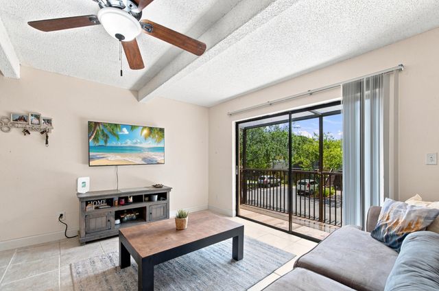 1265 S Flagler Avenue 220, Pompano Beach, FL 33060