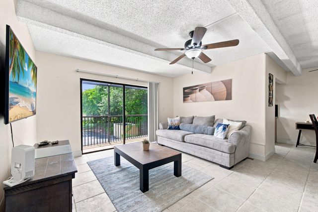 1265 S Flagler Avenue 220, Pompano Beach, FL 33060