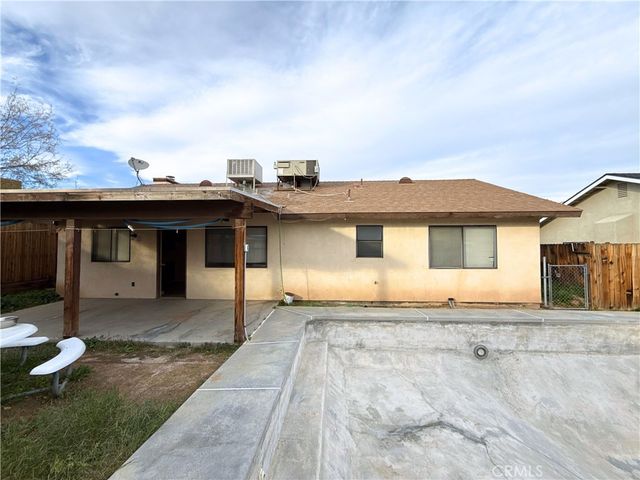 421 Petris Avenue, Ridgecrest, CA 93555