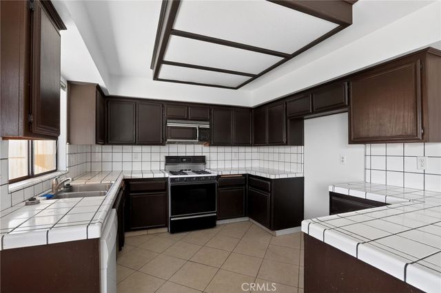 421 Petris Avenue, Ridgecrest, CA 93555