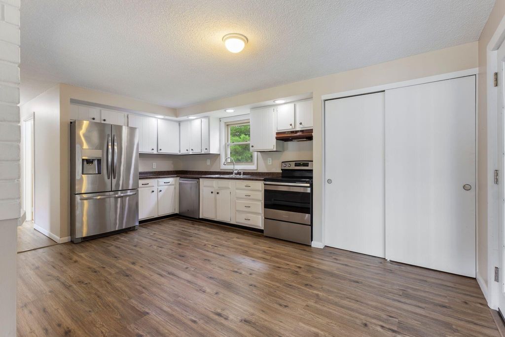 8 Elaine Drive, Brunswick, ME 04011 — photo 5