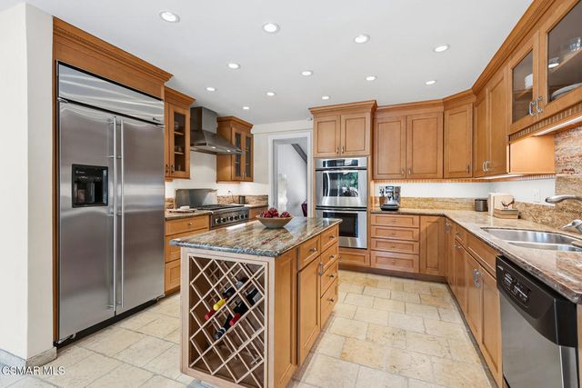 4011 Cresthaven Drive, Westlake Village, CA 91362