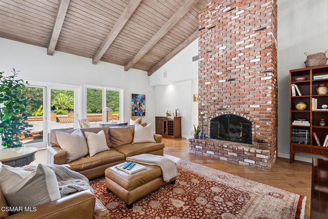 4011 Cresthaven Drive, Westlake Village, CA 91362