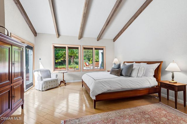 4011 Cresthaven Drive, Westlake Village, CA 91362