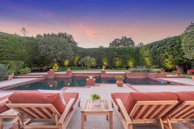 4011 Cresthaven Drive, Westlake Village, CA 91362