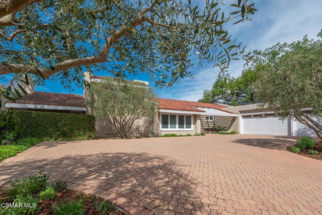 4011 Cresthaven Drive, Westlake Village, CA 91362