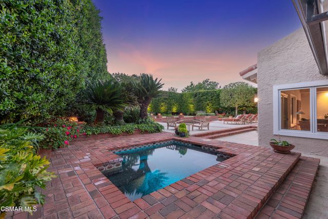 4011 Cresthaven Drive, Westlake Village, CA 91362