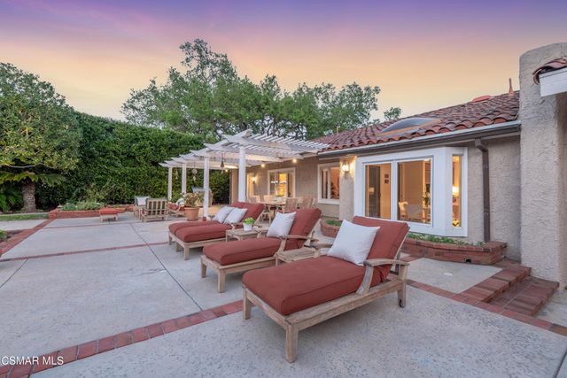 4011 Cresthaven Drive, Westlake Village, CA 91362