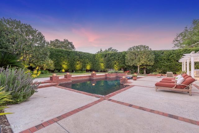 4011 Cresthaven Drive, Westlake Village, CA 91362