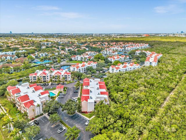 2721 OCEAN CLUB Boulevard 104, Hollywood, FL 33019