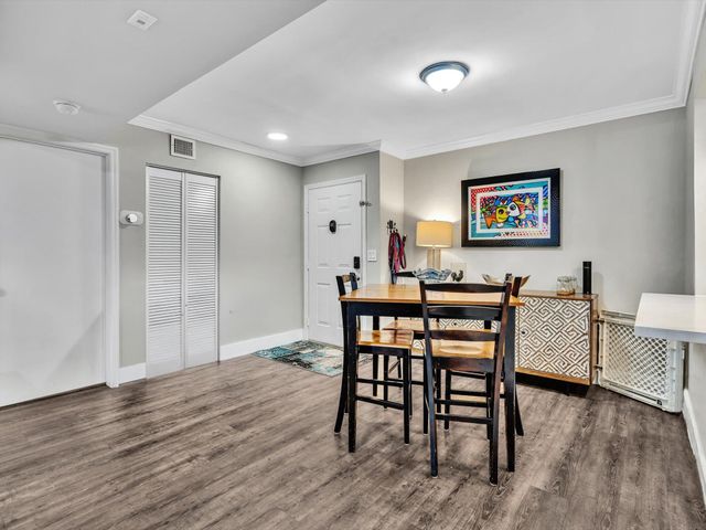 2721 OCEAN CLUB Boulevard 104, Hollywood, FL 33019
