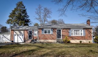 15 Edwards Road, Natick, MA 01760