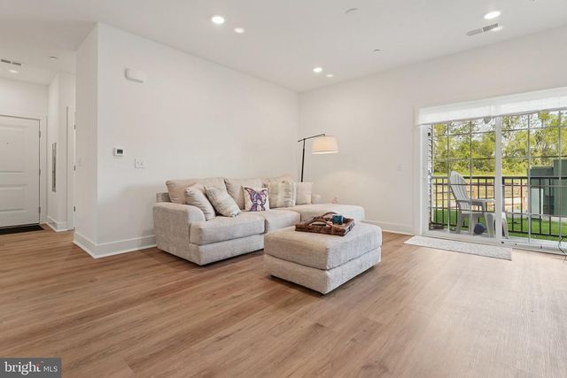 5104 MARY ASHBY WAY, Pennington, NJ 08534