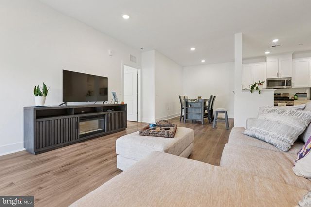 5104 MARY ASHBY WAY, Pennington, NJ 08534