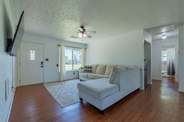 901 S Anderson Road, Choctaw, OK 73020