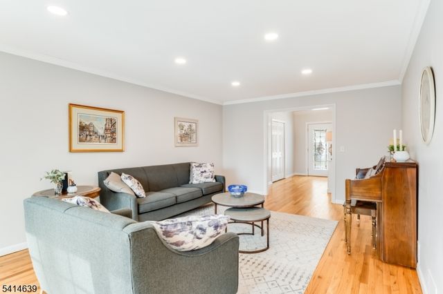 46 Junard Dr, Morris Twp., NJ 07960