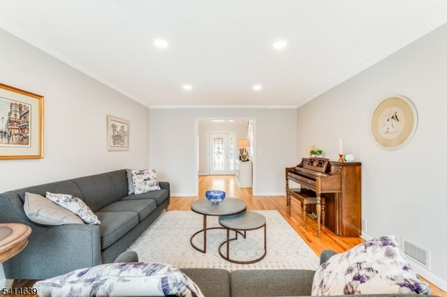 46 Junard Dr, Morris Twp., NJ 07960