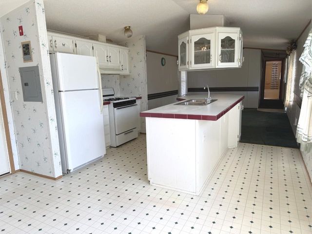 77 Estates Drive, Cambridge, VT 05444