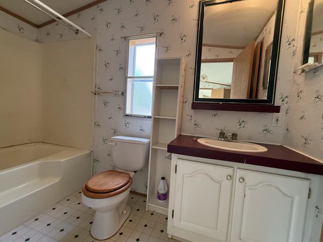 77 Estates Drive, Cambridge, VT 05444