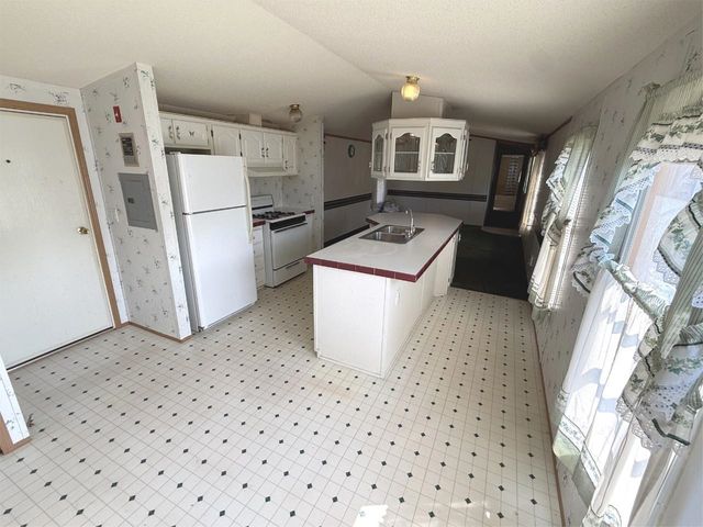 77 Estates Drive, Cambridge, VT 05444