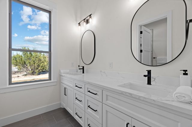 1040 Eagles Bluff Drive, Weatherford, TX 76087