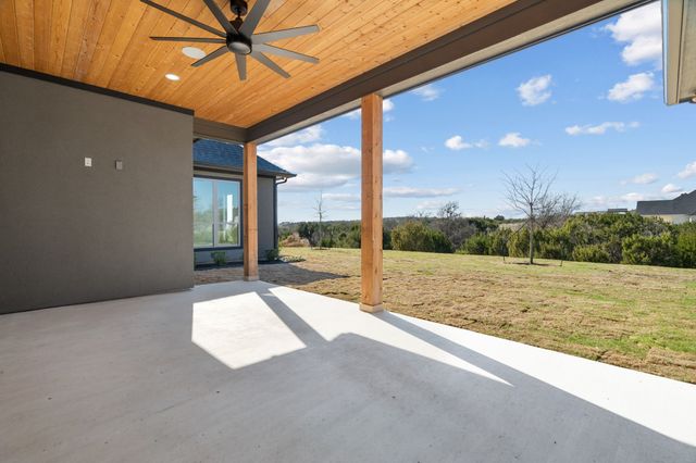 1040 Eagles Bluff Drive, Weatherford, TX 76087