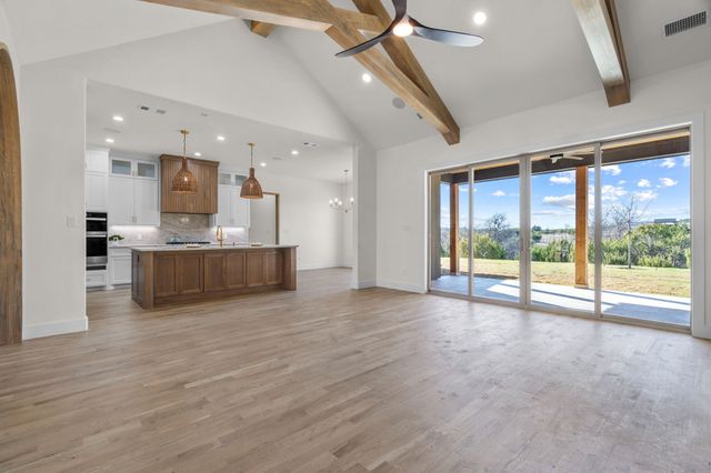 1040 Eagles Bluff Drive, Weatherford, TX 76087