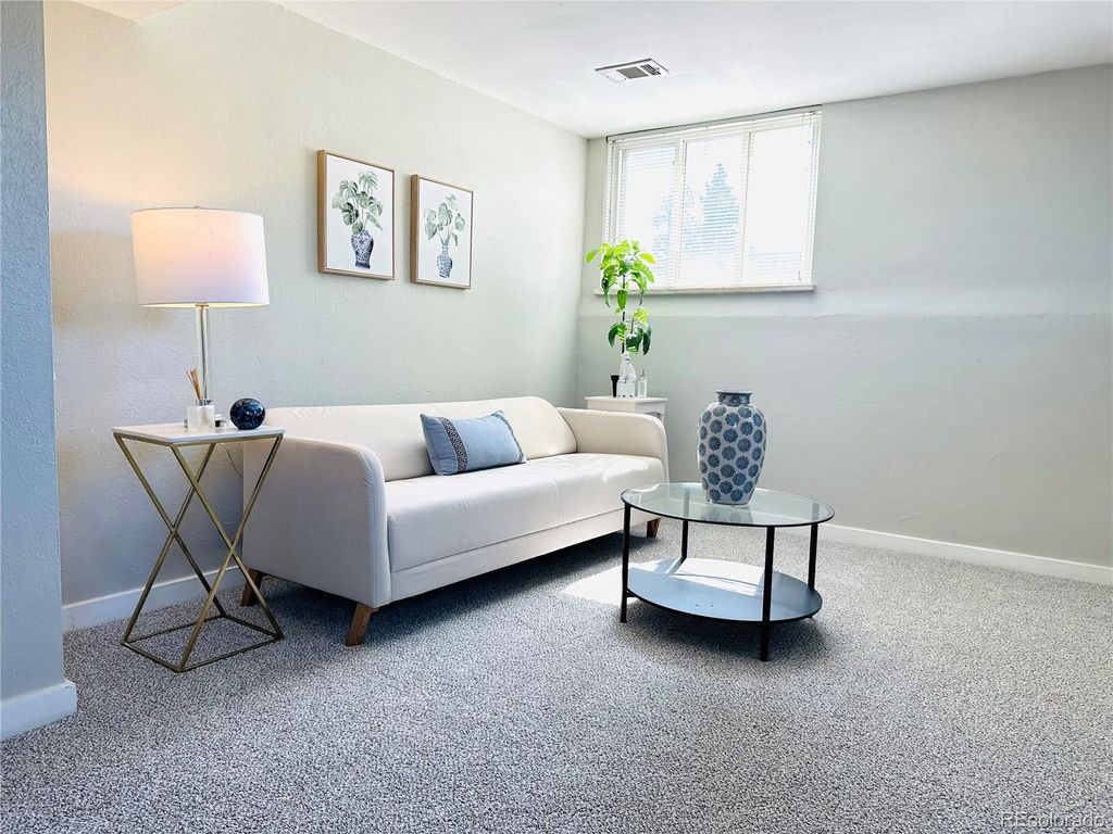 1400 S Clermont Street 7, Denver, CO 80222