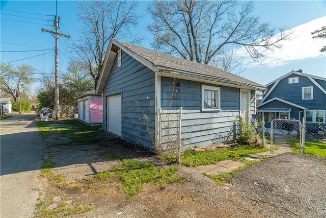 2061 Emerson Avenue, Dayton, OH 45406