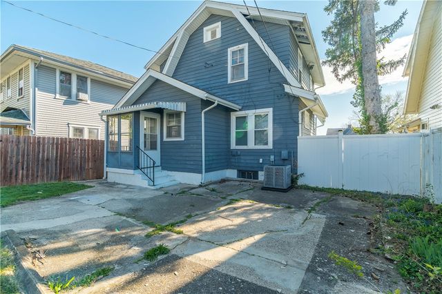 2061 Emerson Avenue, Dayton, OH 45406