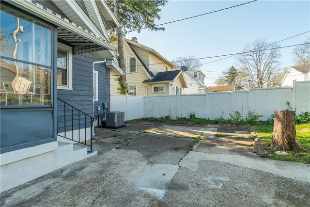 2061 Emerson Avenue, Dayton, OH 45406