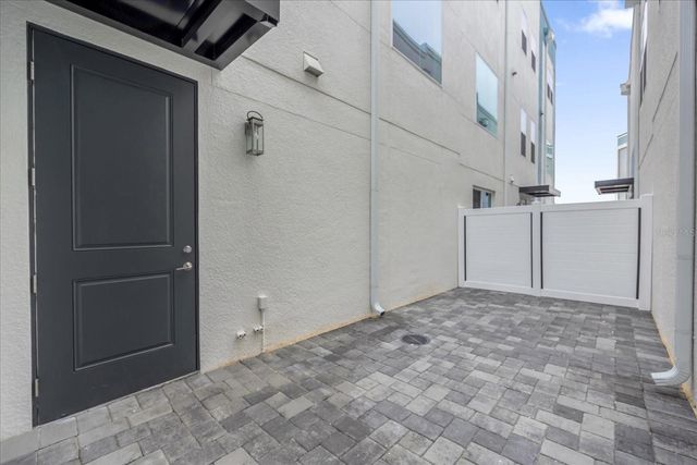 879 CITY WALK LANE, Oviedo, FL 32765