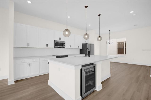 879 CITY WALK LANE, Oviedo, FL 32765
