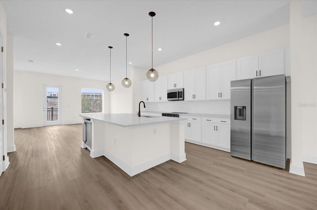 879 CITY WALK LANE, Oviedo, FL 32765