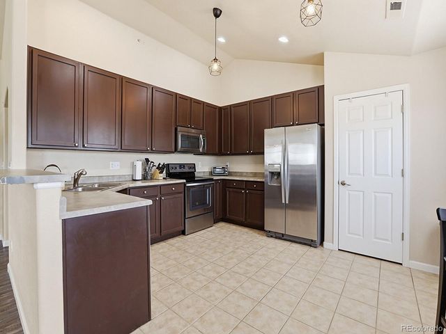 7243 S Millbrook Court E, Aurora, CO 80016