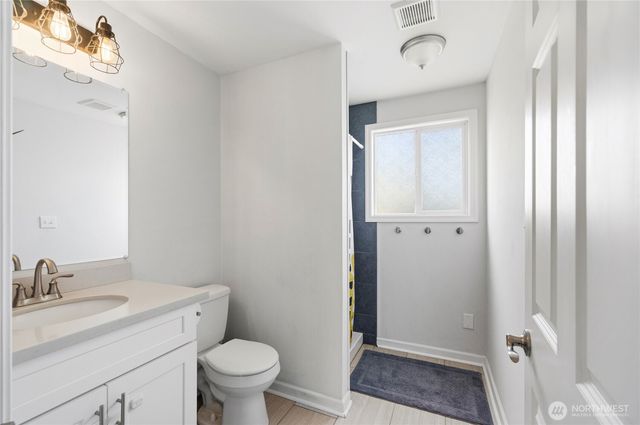 1317 47th Avenue E, Fife, WA 98424