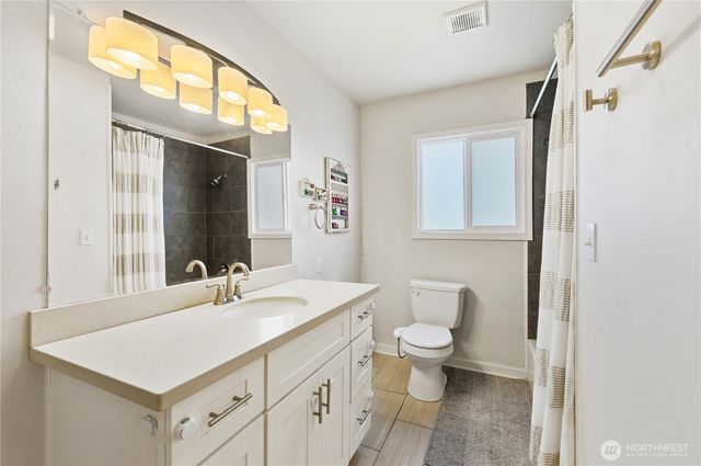 1317 47th Avenue E, Fife, WA 98424