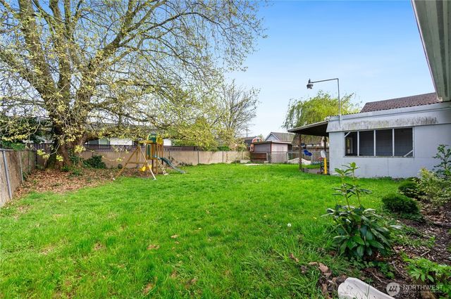 1317 47th Avenue E, Fife, WA 98424